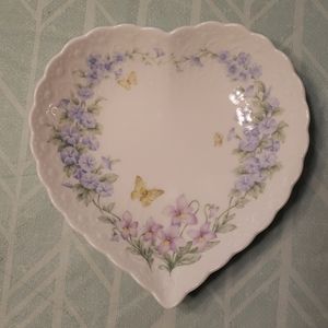 Mikasa Fine Bone China Heart Shaped Trinket Dish